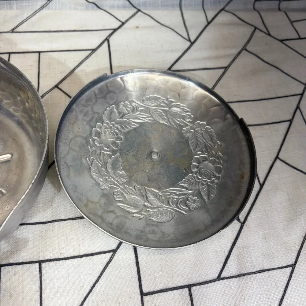 Everlast Forged Aluminum Casserole Dish Silver Floral Embossed Mid Century